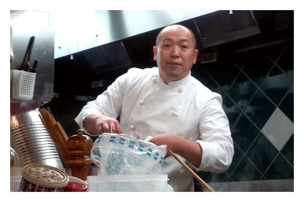 E.M 部長