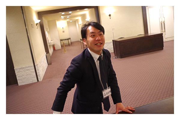 M.O マネージャー